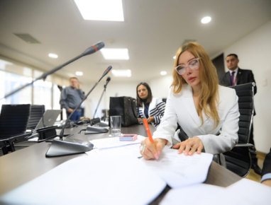 La ministra de Comercio, Industria y Turismo, Diana Marcela Morales Rojas