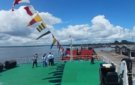 El ARC Simón Bolívar en su travesía para analizar El Niño.