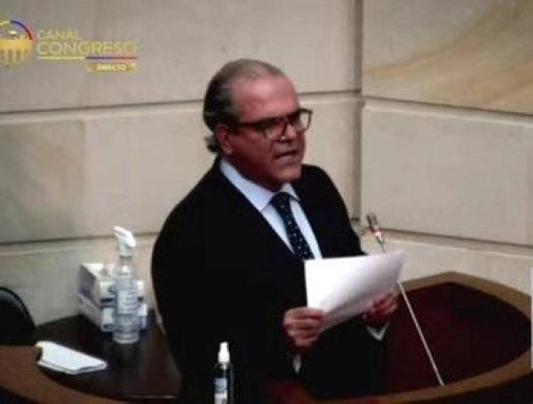 El presidente electo, Abelardo De La Espriella, designó al exsenador Carlos Felipe Mejía como nuevo embajador de Colombia en España