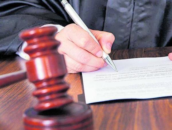 La jueza encargada del caso afirmó que el hombre había sido despedido injustamente.