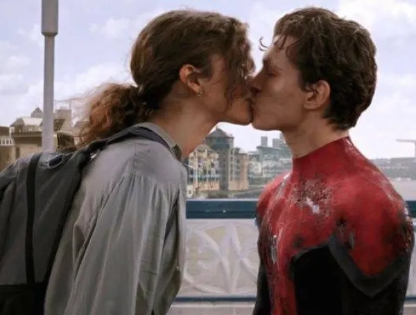 Erling Haaland por fin aceptó invitación a cenar de Tom Holland tras dejarlo en visto en el chat