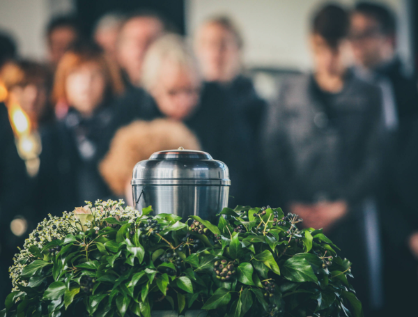 Al parecer, algunos familiares estaban recibiendo polvo de concreto en lugar de las cenizas.