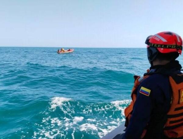 Armada Nacional en el lugar de la tragedia familiar.