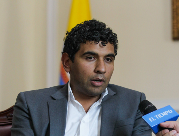 Critican al representante David Racero por audios que demostrarían ...