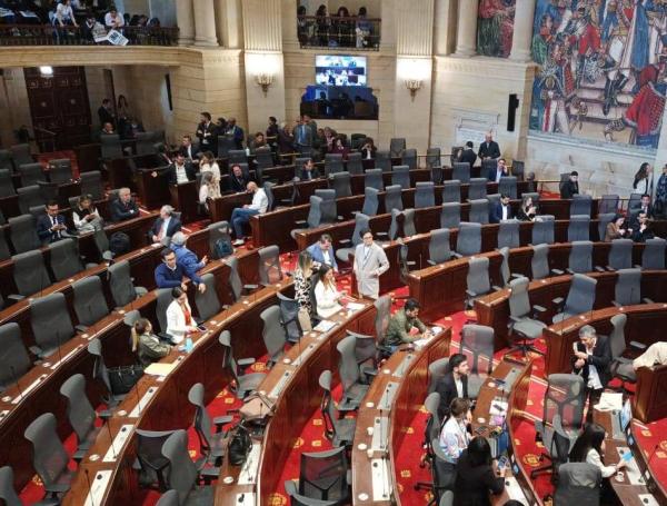 Se hizo un primer intento para comenzar la sesi??n y se comprob?? que no hay qu??rum suficiente.