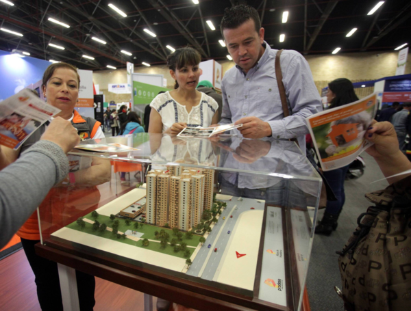 El sector de la vivienda sigue registrando cifras preocupantes. Expertos piden una pronta solución.