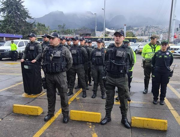 Presentaci??n de las autoridades para las nuevas estrategias de seguridad.