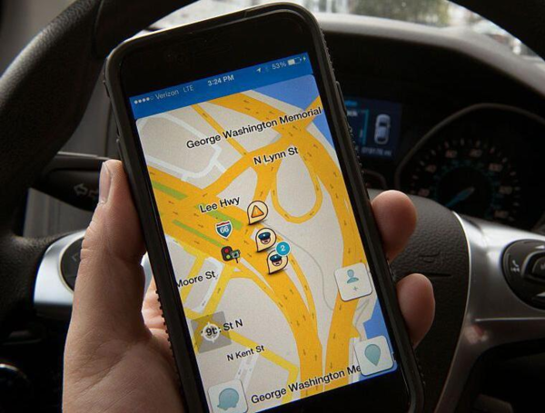 La aplicación de navegación Waze le mostraba a un taxista en Tel Aviv una ubicación en Beirut debido a la interferencia.