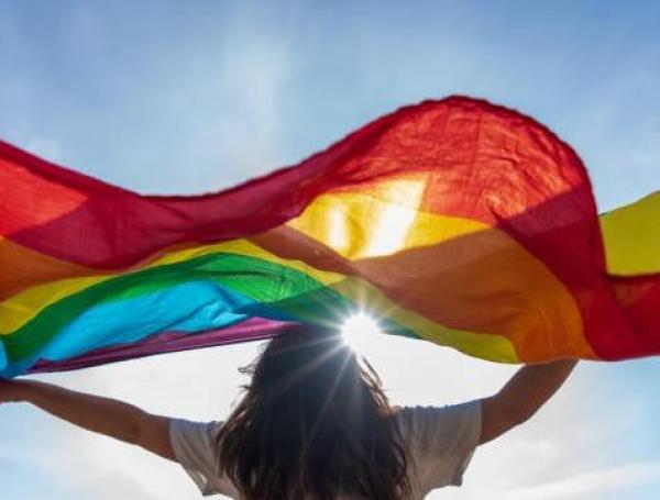 Turquía prohíbe la Marcha del Orgullo y cierra el centro de Estambul