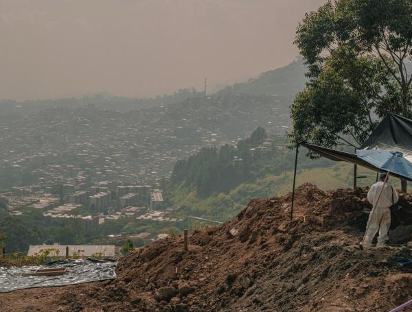Los detalles de la excavación en busca de restos humanos en 'La ...