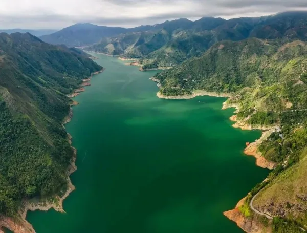 Represa de Salvajina.