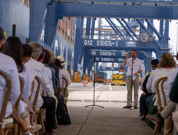 Alcalde Carlos Fernando Galán durante el discurso en la ceremonia