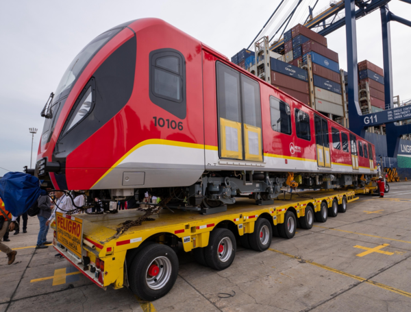 Camabaja que transportará el tren del metro a Bogotá