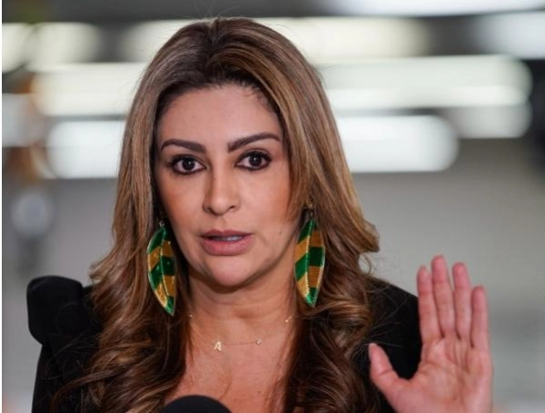 La gobernadora del Tolima, Adriana Matiz, le respondió al presidente Gustavo Petro.
