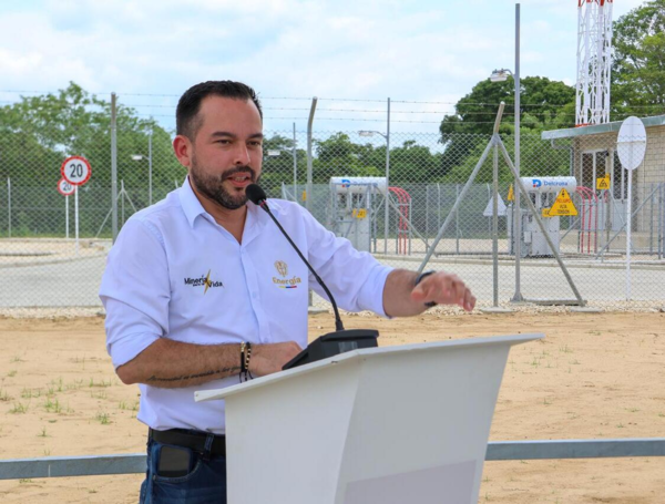 Ministro de Minas y Energía, Edwin Palma.