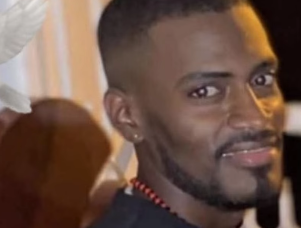 ro Néstor Riascos, otro joven asesinado en Buenaventura.