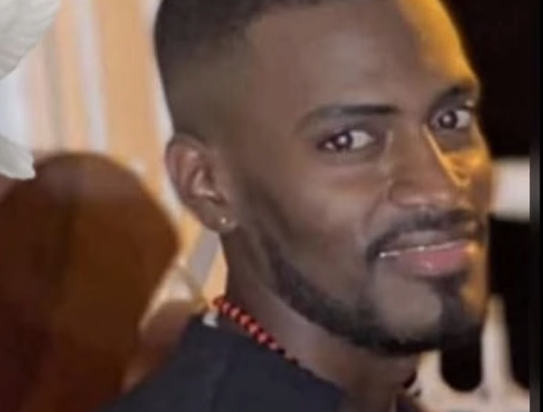 ro Néstor Riascos, otro joven asesinado en Buenaventura.