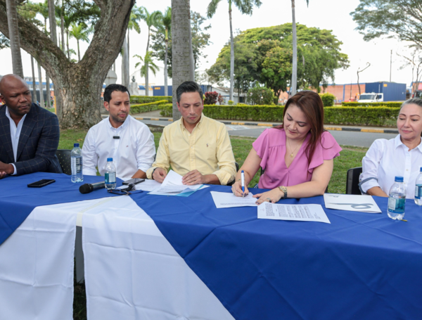 Zona Franca Palmaseca S. A., en Palmira, Valle.