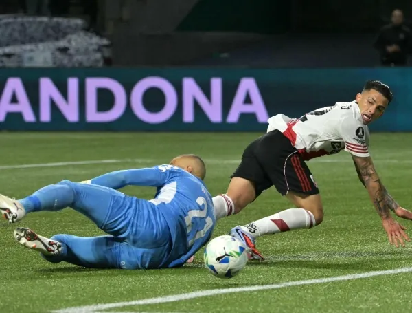 Kevin Castaño no tuvo buen partido