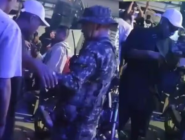 Disidentes de las Farc, en un concierto del norte del Cauca.