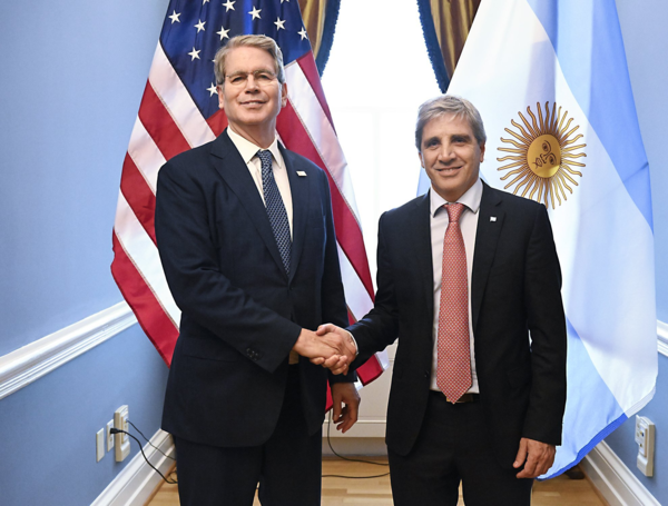 Scott Bessent y Luis Caputo