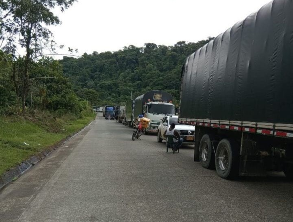 Bloqueos en las vías de acceso al departamento del Chocó