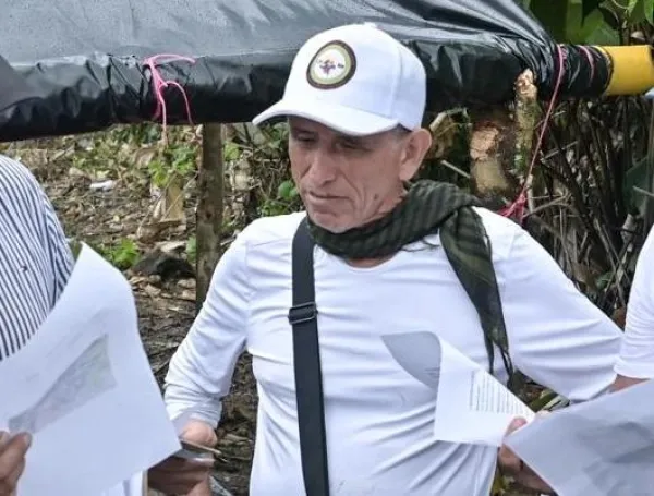 Alias Walter Mendoza pide al presidente Abelardo De La Espriella reactivar diálogos de paz con los disidentes de la Cneb: 'Manifestación de voluntad'