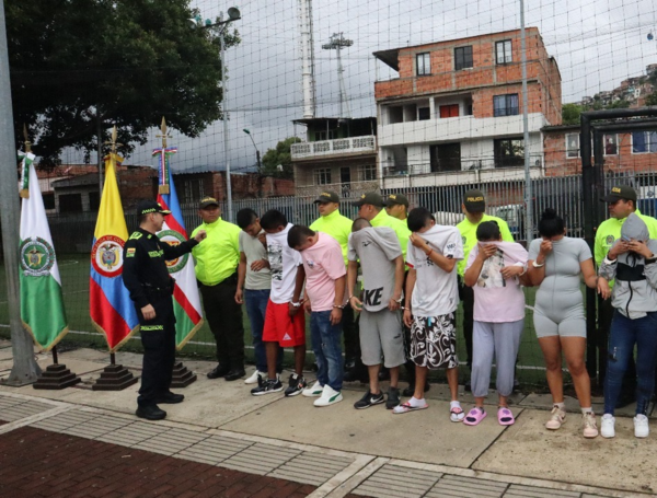 Capturados presuntos integrantes de 'los Halcones', en Cali.