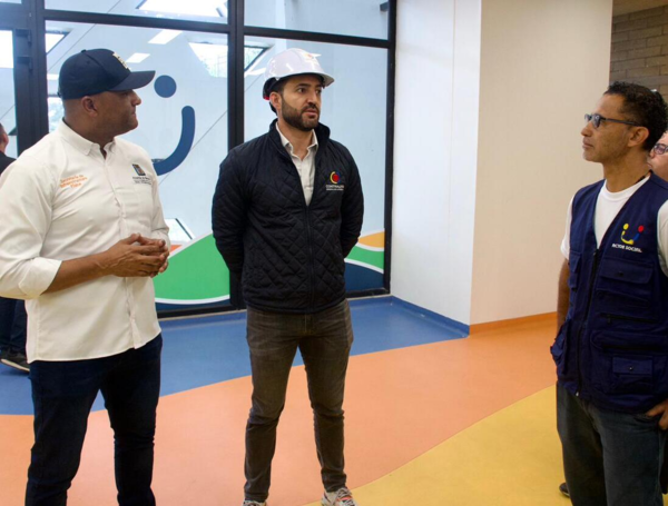 El vicecontralor estuvo de visita en Medellín