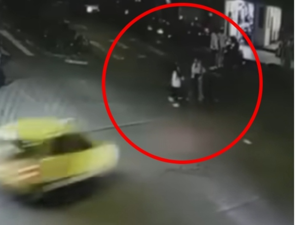 El video del momento cuando taxista en estado de embriaguez arrolló a 11 personas en la localidad de San Cristóbal