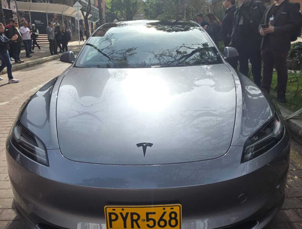 Tesla llega a Colombia oficialmente con carros desde los 109 millones ...