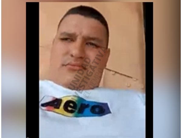 Joss?? Espejo Boh??rquez, alias Yosi. Arriba a la derecha, alias El Diablo.