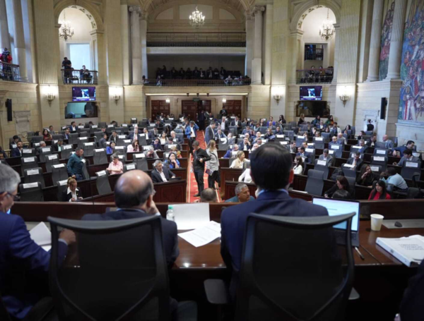 Tras la caída de la reforma tributaria, Gobierno analiza 'todas las ...