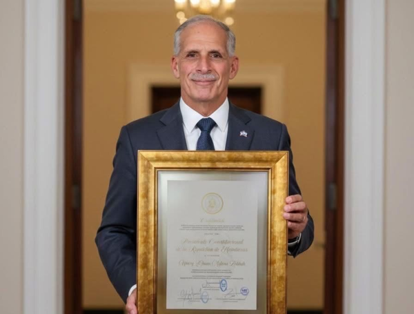 Nasry Asfura juró como presidente de Honduras.