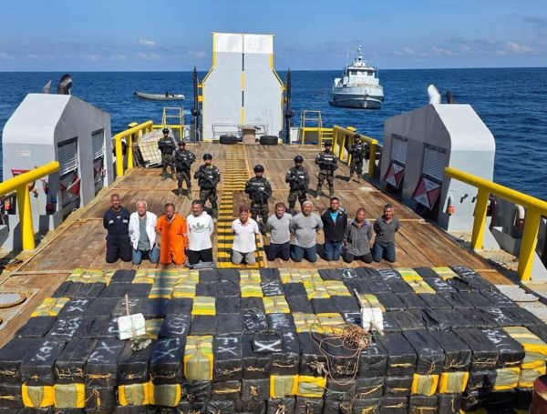 Barco incautado con cargamento de cocaína a 380 millas náuticas de El Salvador