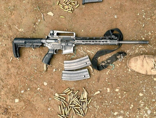 Arma incautada por el Ejército de Ecuador en operativo contra alias 'Camilo' y 9 integrantes de las disidencias de las Farc