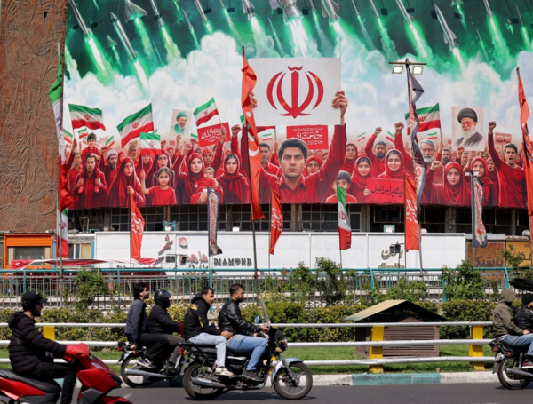 Rescate o robo de uranio? Irán acusa a EE. UU. de usar la caída de un avión  F-15E como fachada para una operación de saqueo