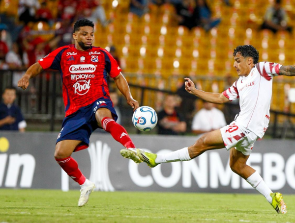 Amaranto Perea se estrena con el DIM: la Copa Sudamericana, su primer gran desafío