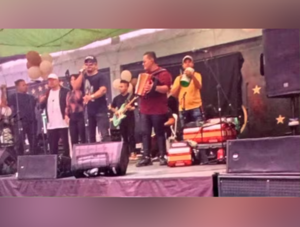 El cantante Nelson Velásquez se presentó en la parranda vallenata de la cárcel de Itagüí.