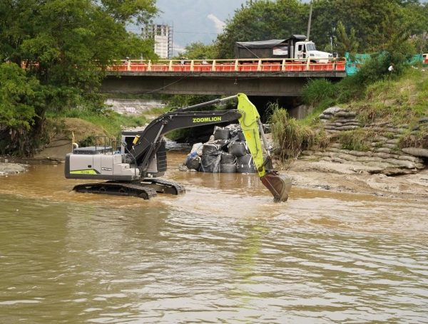'Mi Río, Mis Quebradas' avanza aceleradamente en 26 puntos de Medellín.