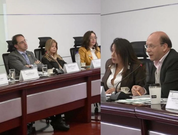 Empalme presidencial entre José Manuel Restrepo y Germán Ávila.