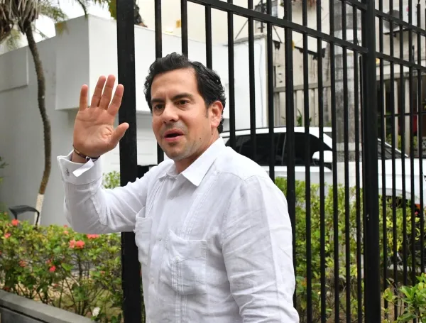 El Presidente electo de Colombia Abelardo De La Espriella lleva a cabo en la ciudad de Barranquilla un consejo de con los 11 ministros designados para su gobierno. La cita funcionará como una cumbre del Gobierno entrante y tendrá como propósito revisar los principales retos que enfrentará la nueva administración antes de asumir el poder.