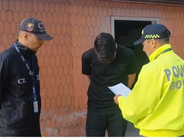 Este habría sido el 'papel' del futbolista colombiano Mateo Ramírez en red de estafa digital conocida como 'los Cyber': así operaba la banda criminal