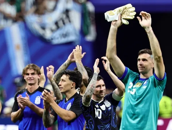 La polémica falta de Messi en el partido contra Inglaterra antes del