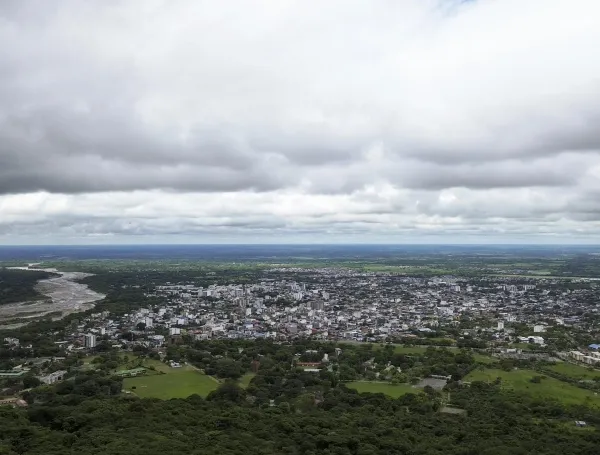 ‘Estamos pasando por una transición de extremos climáticos’: Ideam explica por qué hace tanto frío en unas zonas de Colombia y tanto calor en otras