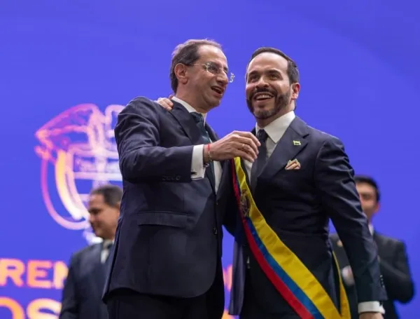 Acto de posesión presidencial de Abelardo De La Espriella en la Arena USC.