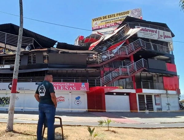 Las instalaciones del hotel La Luna hoy vuelven a quedar destruidas en Cali, esta vez por el terremoto.