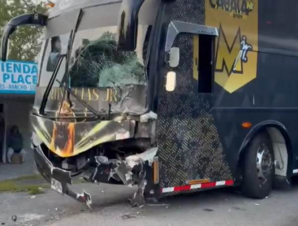 Accidente entre motocicleta y bus de Martín Elías Jr. deja dos muertos en Santander: esta es la identidad de los fallecidos