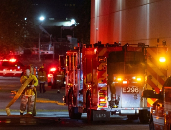 Helicóptero de la cadena NBC se estrelló mientras cubría en vivo accidente de un bus en Los Ángeles, Estados Unidos