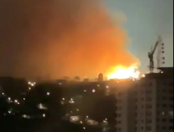 Grave incendio en la subestación eléctrica San Mateo.
